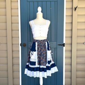 Vtg Fun & Fancy Square Dance Skirt with laces details and Pockets Women Size S